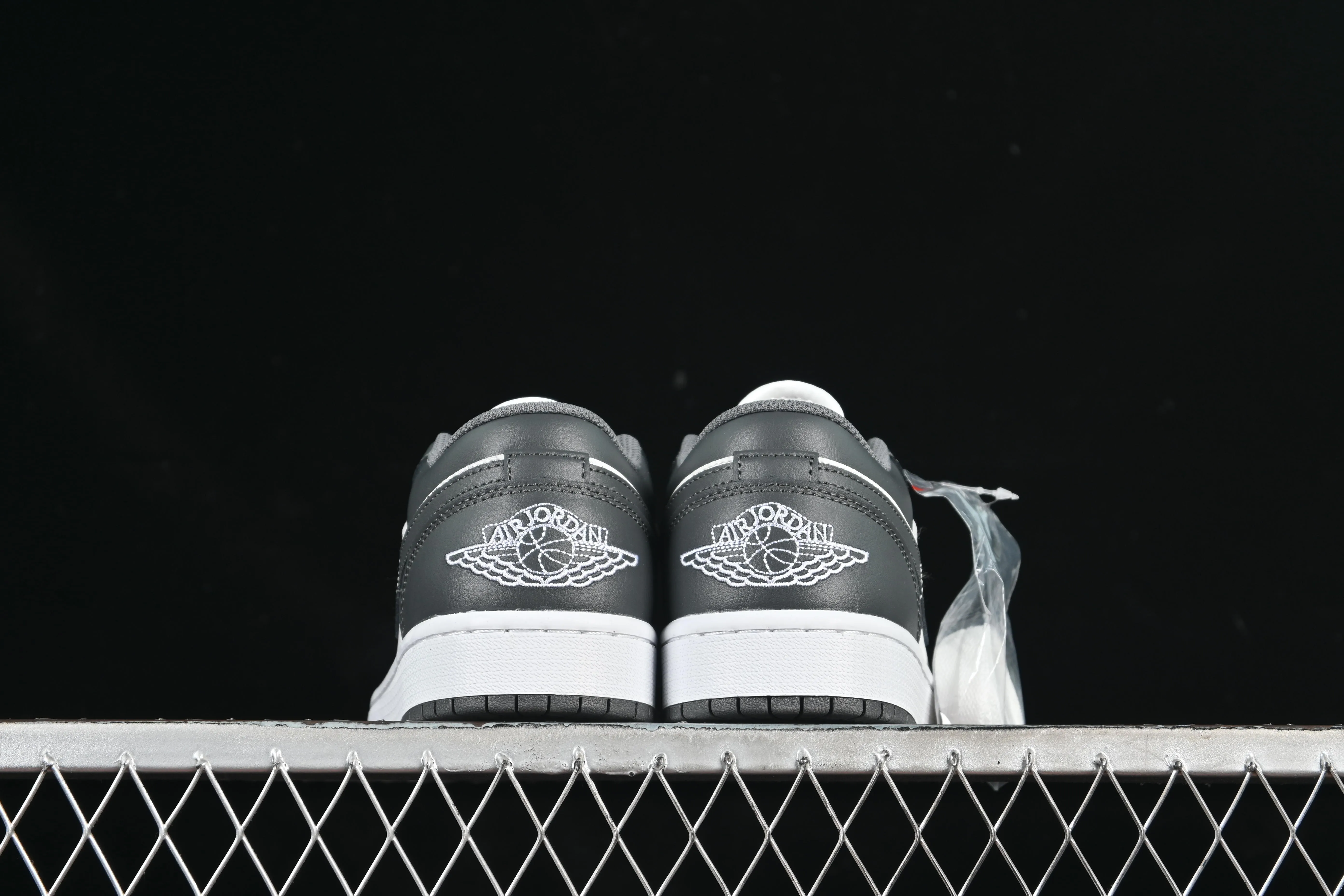 All categories Air Jordan Jordan series basketball shoes Air Jordan 1 Low Air Jordan 1 Low AJ1 Joe 1 white and gray color low-top cultural and casual sneakers 553558-044